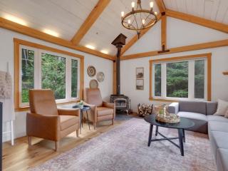 La Chataigne - Wilderness waterfront escape - Val des Monts - 9