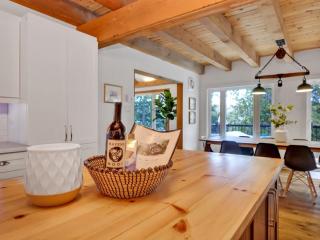 La Chataigne - Wilderness waterfront escape - Val des Monts - 2