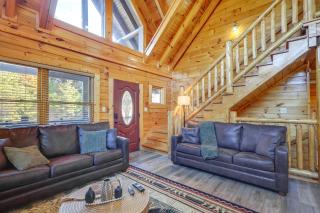 5 Mi to Dtwn Cabin with Hot Tub in Pigeon Forge! - 6