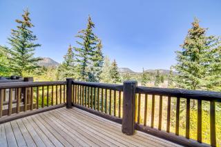 5 Mi to Skiing Mammoth Lakes Home with Pool Table! - 9
