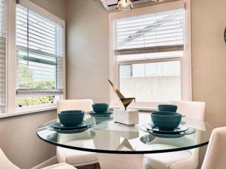 Jies choice Superb 2B new House with big backyard - Arcadia - 2