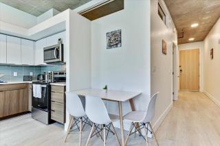 Luxury Building - DT SLC - Heated Pool - Parking - Salt Lake City - 2