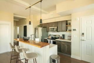 Downtown, contemporary, 2 bedroom, Roof Terrace! 2B - Savannah - 4