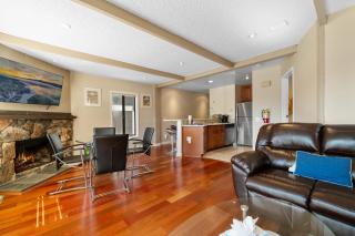 Lakeview Condo - Lakefront Complex, Lake Views, Heated Pool - Big Bear Lake - 4