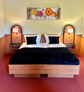The Lodge Hotel by American Ease Grafenwoehr - Grafenwöhr - 2