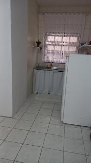 Kitinete bem localizada - 5