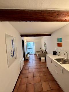 Historic Old Town Apartment - Nizza - 9