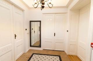 August Braun Luxury Apartment in City Center - Sarajevo - 9