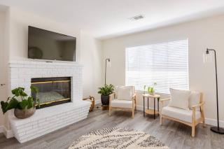 Leucadia's Beach House w Game Room - 3