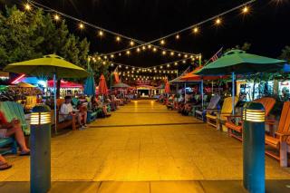 Walking from the beach 3Br Villa - 1