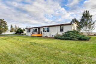 6 Mi to Balanced Rock Park Home in Castleford - 8