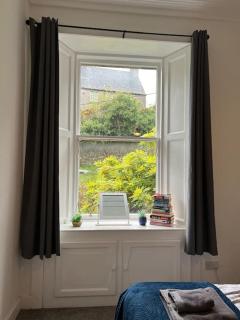 Quiet apartment close to station & Stirling Castle - 3