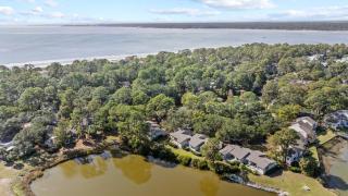Serene, Pet Friendly Sea Pines Villa Near Beach with Pool Access - 6