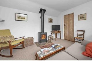 The Red Shed Entire home for 2 Private garden and parking 2 miles from Bury St Edmunds - 7