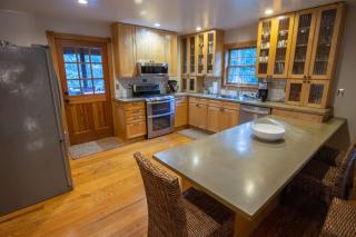 Relax and Renew, Beauty Mountain Hideaway abuts New River Gorge Natl Pk at Short Creek - - 7