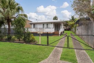 Acacia Ridge Cottage - Firepit, Kids Cubby, Games - Brisbane - 2
