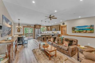 Tahoe Retreat with Scenic Views and Spacious Deck - Tahoe Vista - 3
