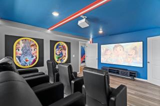 7 Bedrooms 55 Bathrooms Windsor Cay16200Sk - 7