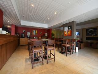 Comfortable apartment with balcony 200m from the city center - Isola 2000 - 4