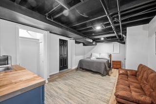 The Walnut Suites - The Onyx Suite - 5