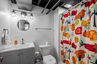 The Walnut Suites - The Onyx Suite - 2
