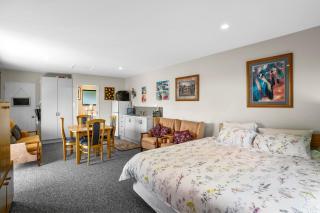 The Bach at Old Broadway - Waikuku Beach Retreat - Waikuku Beach - 8