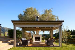 Blackwood Luxury Hideaway - 8