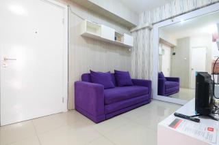 Homey 1BR with Spacious Living Room Green Pramuka City Apartment By Travelio - Jakarta - 7