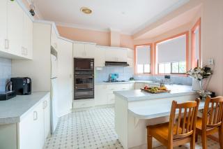 Family Beach House Near Barwon River & Beaches - Barwon Heads - 4