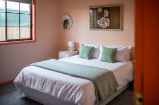 Family Beach House Near Barwon River & Beaches - Barwon Heads - 2