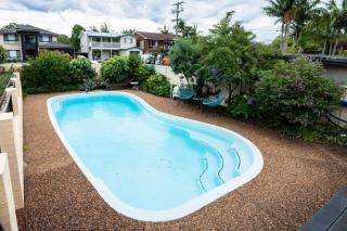 Pool and Spa on the Lakefront with Suite Studio - Killarney - 2
