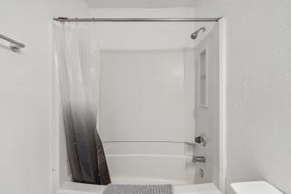 Northcliffe 104 I Fully Furnished 1 Bedroom 1bth - Winston-Salem - 9