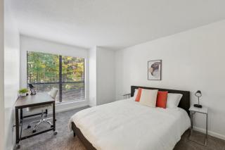 Northcliffe 405 I Fully Furnished 2 Bedroom 2bth - Winston-Salem - 0