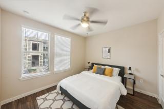 Cullen 4202 I New Construction 2bd Apt I Gated - Houston - 2