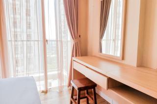 Well Furnished and Cozy Studio Casa de Parco Apartment By Travelio - 2