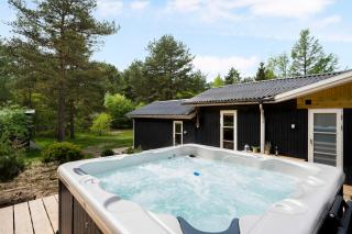Nice Home In Ebeltoft With 3 Bedrooms And Wifi - Ebeltoft - 0