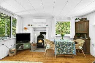 Small Authentic Cottage Near Fjellerup Beach - Glesborg - 7