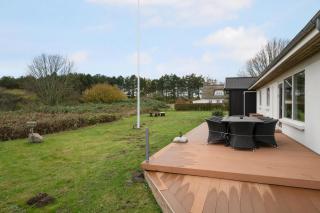 Stunning Home In Ebeltoft With 4 Bedrooms And Wifi - Ebeltoft - 9