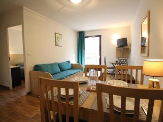Charmant T2 avec balcon, parking et lave-linge près du parc - FR-1-313-235 - Luchon - 1