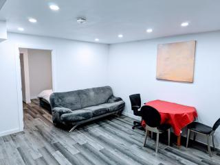 Modern 2BR Duplex 3.0 GBPS internet with Parking - Kitchener - 5