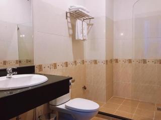 LUCKY STAR HOTEL - 1