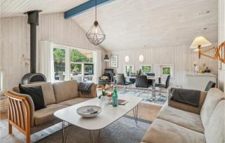 Beautiful Home In Nexø With Kitchen - Neksø - 8