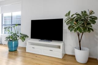 Entire 2 storey home in Tranmere - Campbelltown - 2