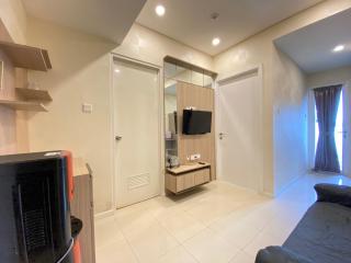 Pleasant 1BR Apartment at Parahyangan Residence near UNPAR By Travelio - Bandung - 3
