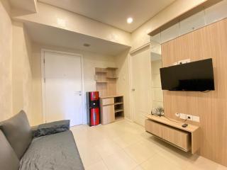 Pleasant 1BR Apartment at Parahyangan Residence near UNPAR By Travelio - Bandung - 2