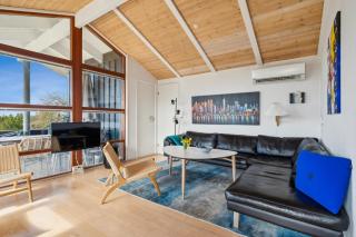 Beautiful Holiday Home For 8 People Near Ebeltoft With Sea View - 8