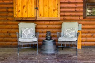 Cross Timbers Cabin on The Grove's 25-Acres - Broken Bow - 7
