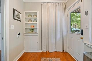 Cloverdale Cottage - 5