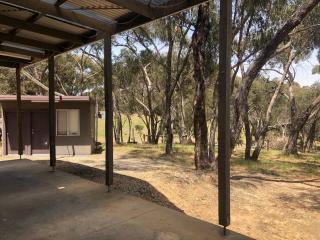 Heart of The Farm Country Cottage in Tallarook - 5