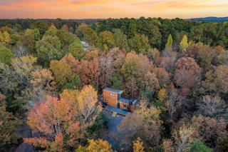 New - Pine View MicroCabin - Rare - Broken Bow - 1